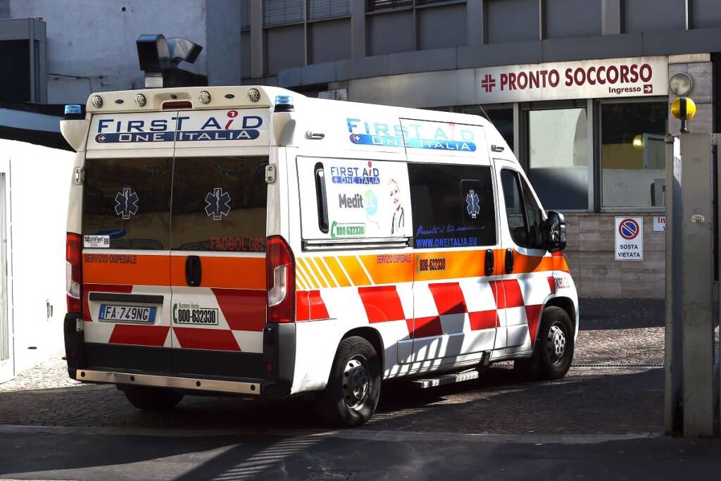 coronavirus ospedale ambulanza pronto soccorso