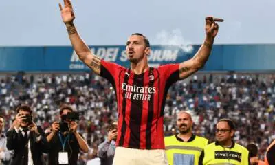Zlatan Ibrahimovic esulta scudetto