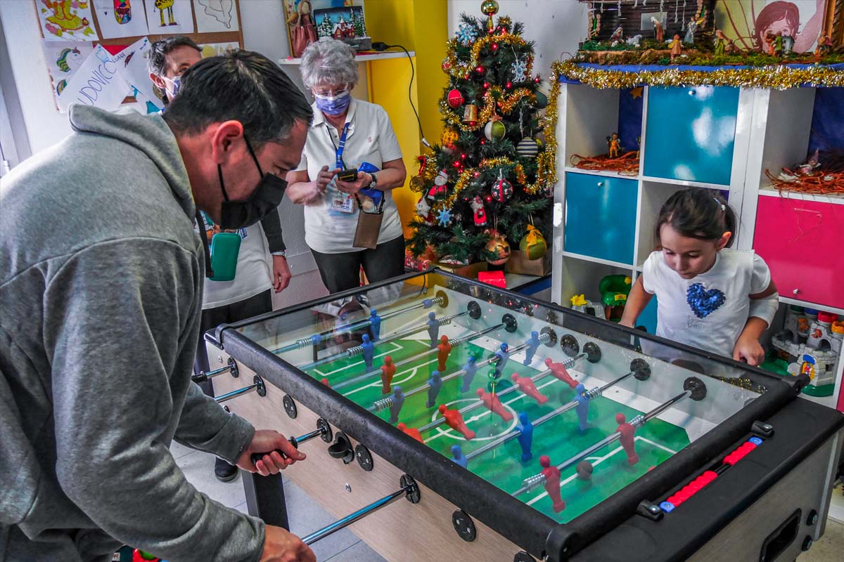 Fondazione Milan – Marco Borriello in visita al reparto pediatrico dell'Ospedale Pio XI di Desio