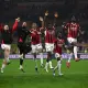 Il Milan esulta sotto la Curva Sud di San Siro dopo la vittoria 3-0 contro l’Inter, che garantisce la qualificazione alla finale di Coppa Italia