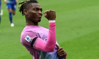 Rafael Leao esulta dopo un gol