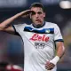 Mateo Retegui esulta dopo aver segnato un gol con l’Atalanta