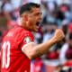 Granit Xhaka esulta durante una partita con la nazionale svizzera