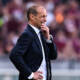 Massimiliano Allegri pensieroso a bordocampo