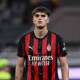 Davide Bartesaghi in campo con la maglia del Milan 2025/2026